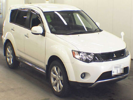 outlander white 1