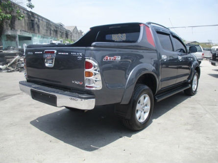 hilux grey 3