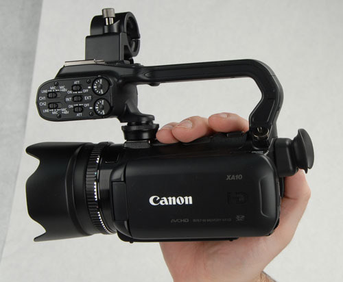 Canon_XA10_Handling