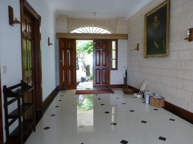 Entrance_hall