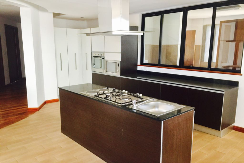 Exclusive 4 Bedroom Duplex Apartment For Sale General Mathenge Drive_Gallery7