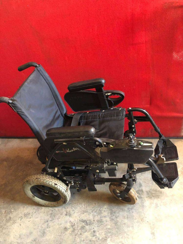 electric wheelchair1