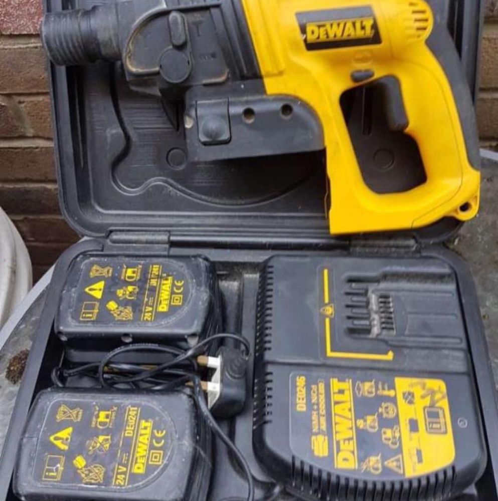 dewalt  drill