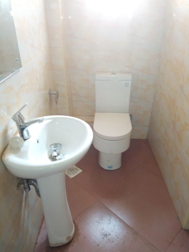 kiamumbi washroom
