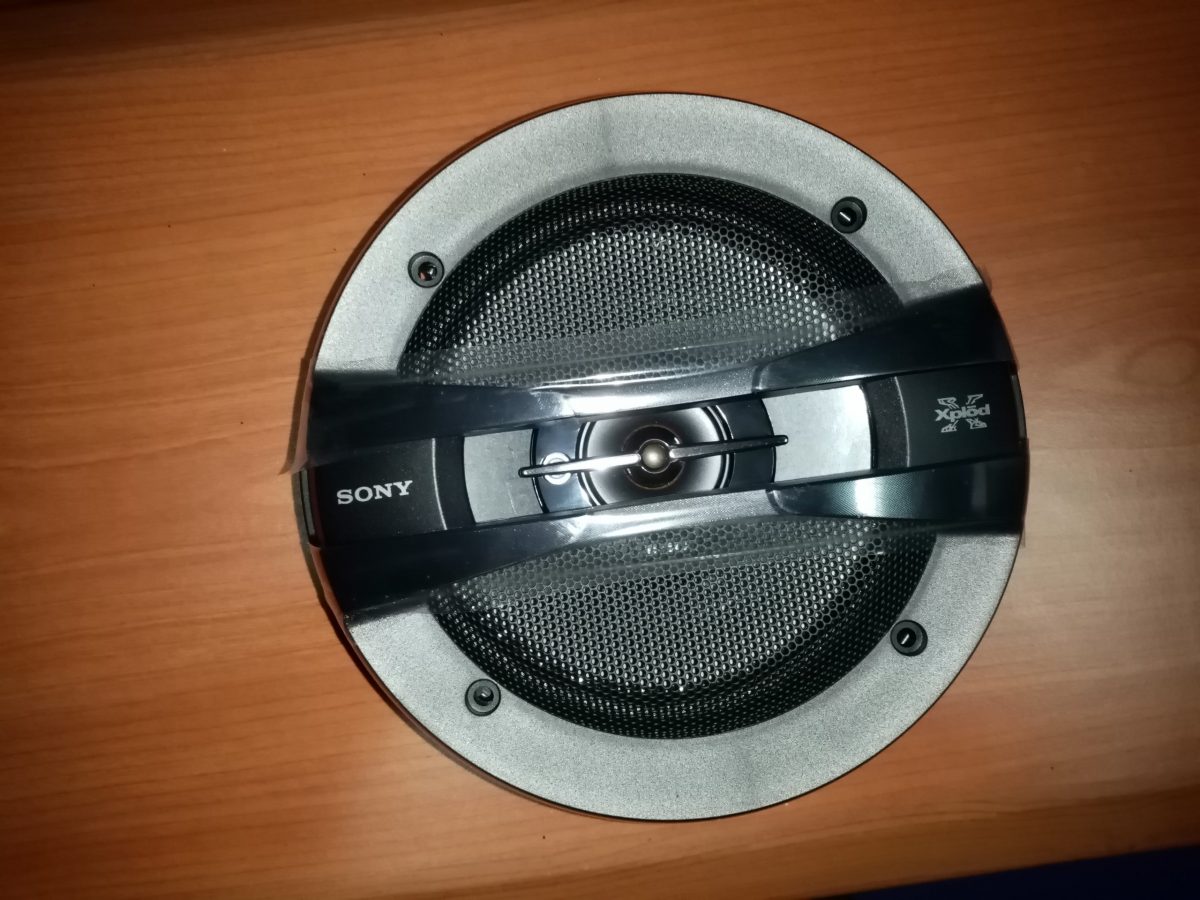 Sony_door_speakers