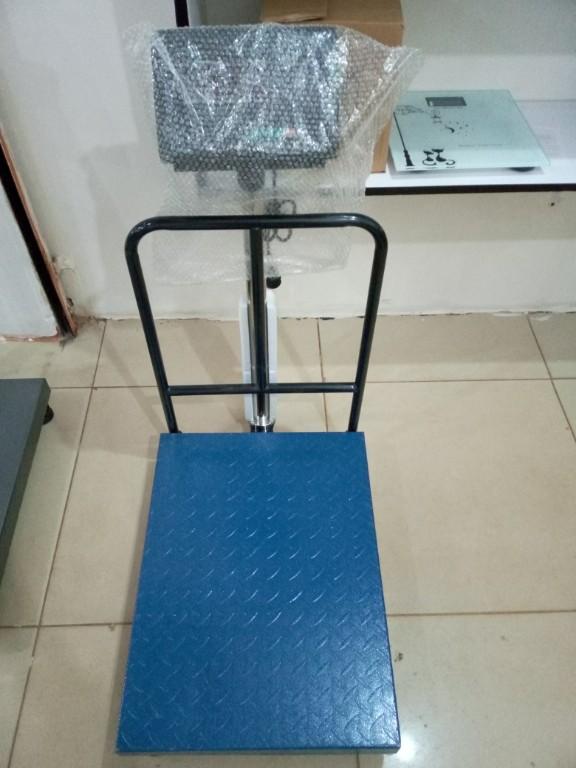 300kg-Digital-Platform-weighing-scales-kampala_1