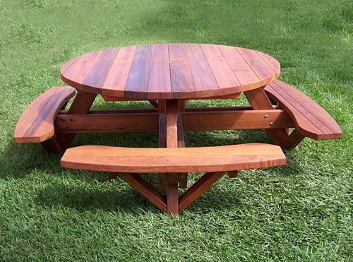 Fossilworx round mahogany picnic table