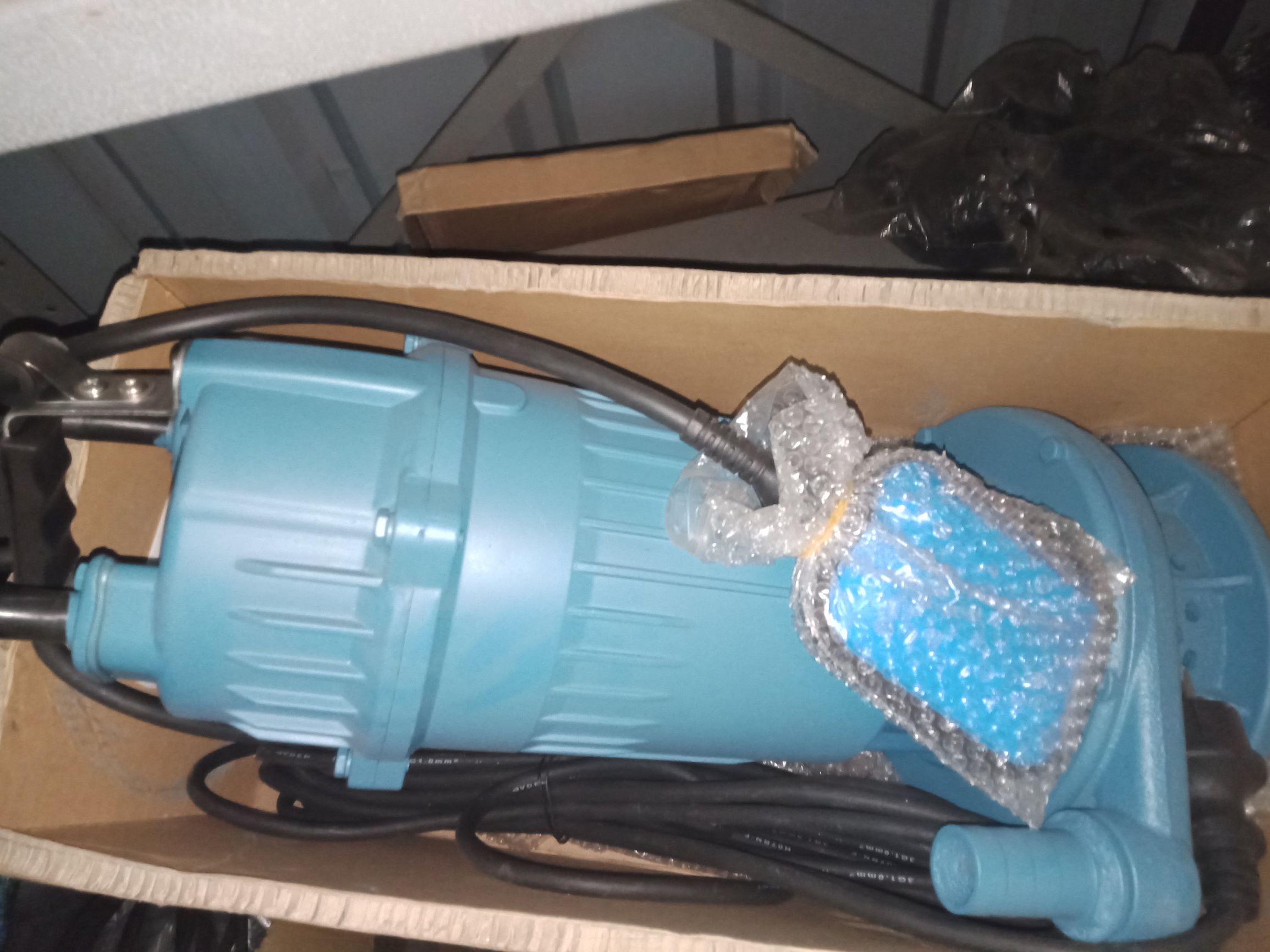 1.5 38m Submersible Pump