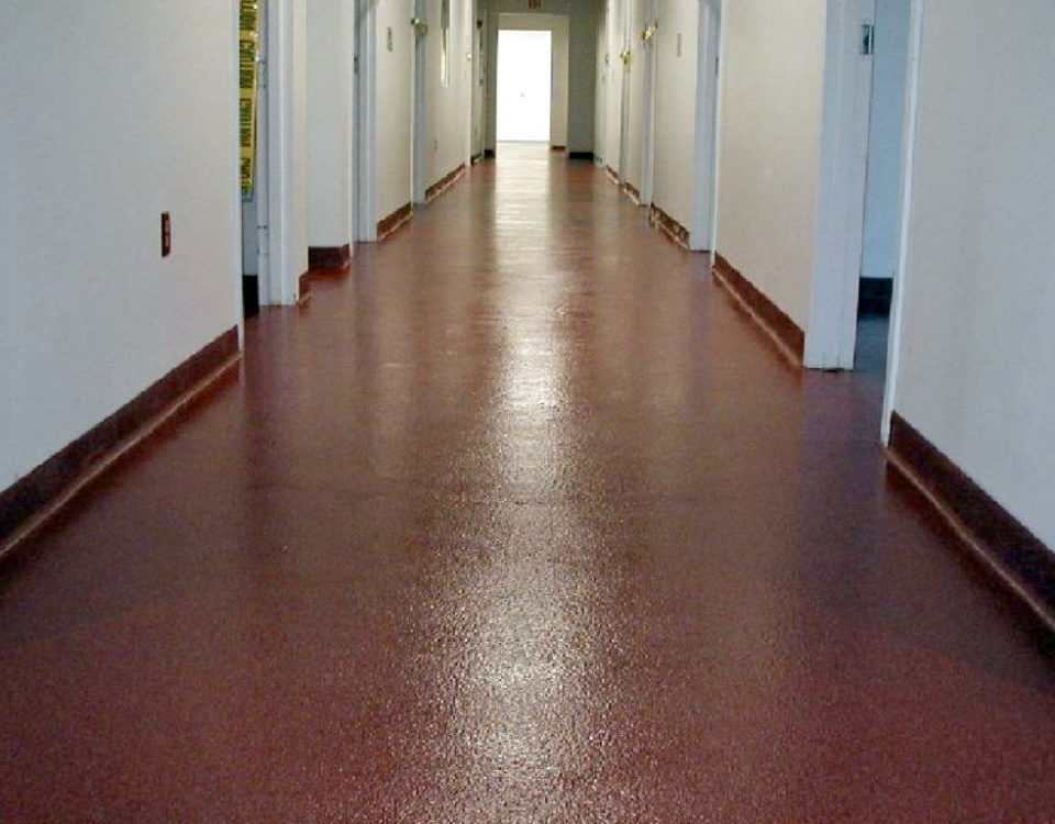 epoxy-broadcast-quartz-flooring-960x750